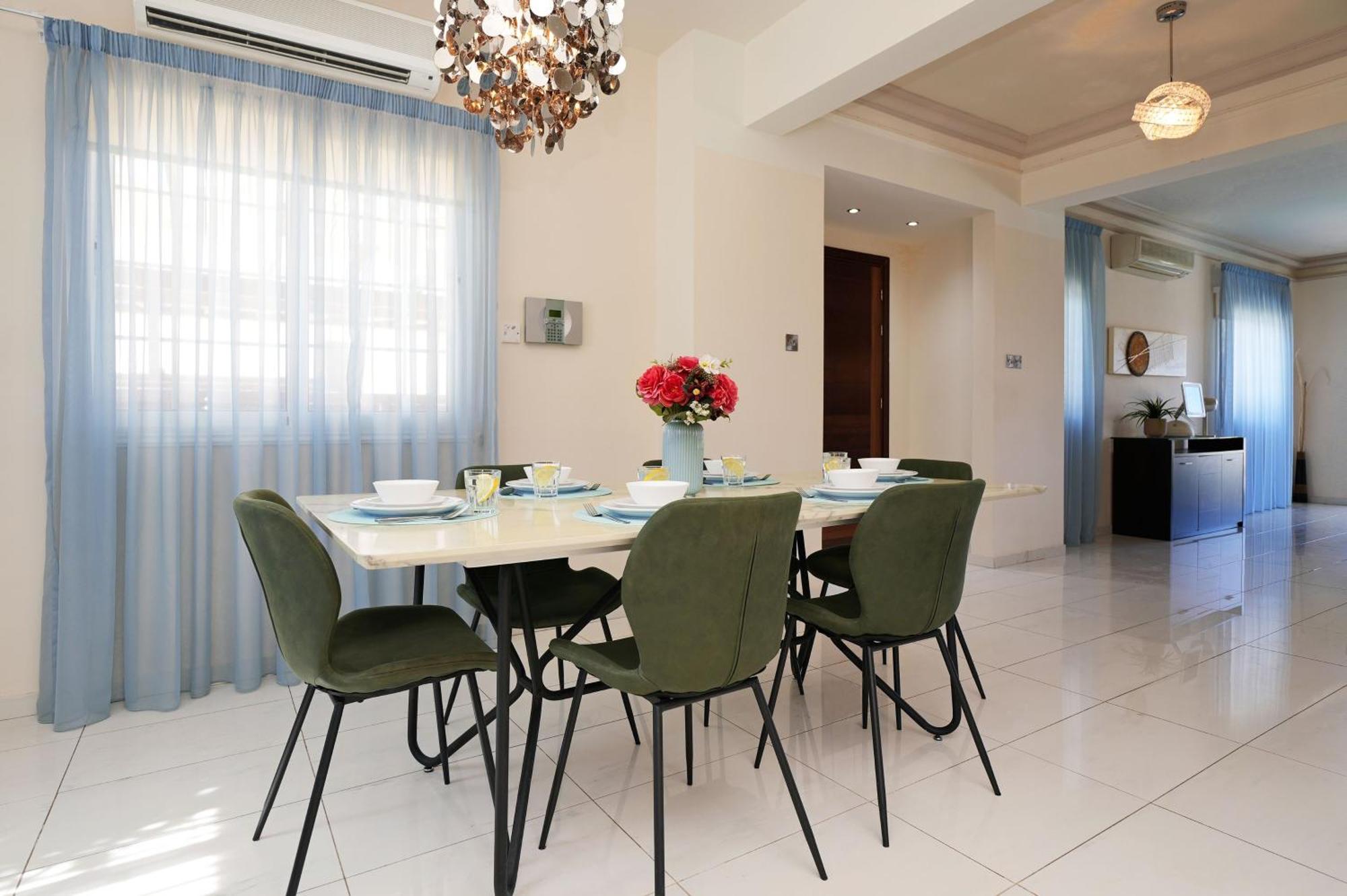 Villa Oceania - Beachfront Paralímni Eksteriør bilde